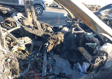 2013 BMW 750Li from USA, damaged, VIN WBAYE8C55DD133925